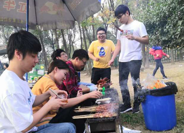 感受‘秋之美’，体会‘发创情’团建活动